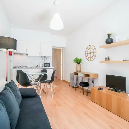 Shortstayflat- Downtown Without Noise Apartment